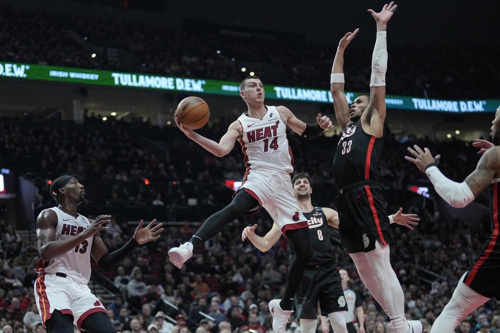 顽强防守以 顽强防守以